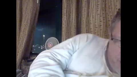 buddyluvzumore online show from 12, 2, 2025