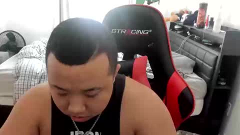 Snapshot of buffsexyman24 chatting on 22, 2, 2025 buffsexyman24 online show from 22, 2, 2025