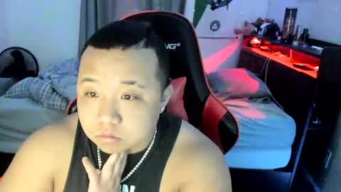 Snapshot of buffsexyman24 chatting on 24, 2, 2025 buffsexyman24 online show from 24, 2, 2025