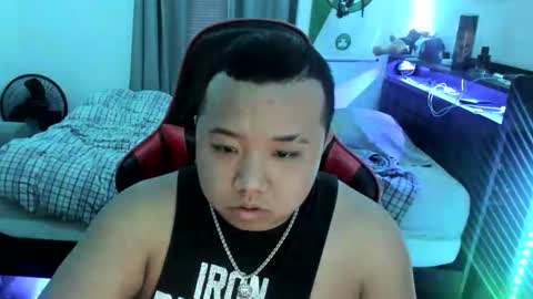 Snapshot of buffsexyman24 chatting on 24, 2, 2025 buffsexyman24 online show from 24, 2, 2025