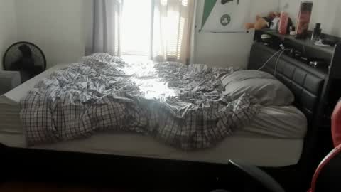 Snapshot of buffsexyman24 chatting on 26, 2, 2025 buffsexyman24 online show from 26, 2, 2025