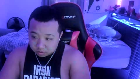 Snapshot of buffsexyman24 chatting on 5, 3, 2025 buffsexyman24 online show from 5, 3, 2025