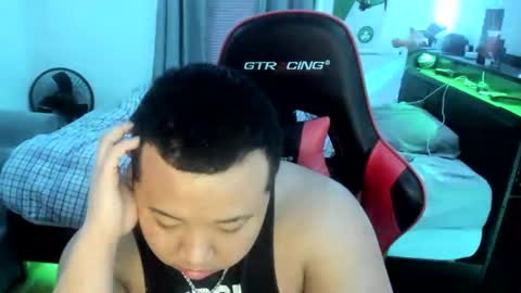 Snapshot of buffsexyman24 chatting on 8, 3, 2025 buffsexyman24 online show from 8, 3, 2025