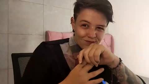 Snapshot of bug2025 chatting on 20, 9, 2025 bug2025 online show from 20, 9, 2025