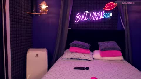 Bunny and The Rock online show from 25, 11, 2025