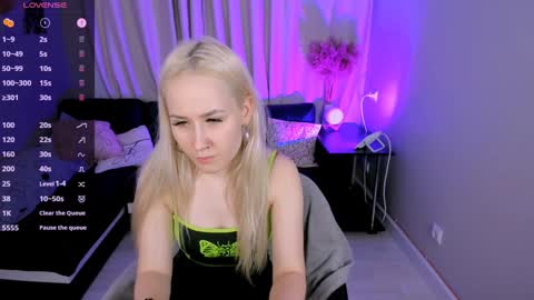 Sasha  online show from 24, 1, 2025