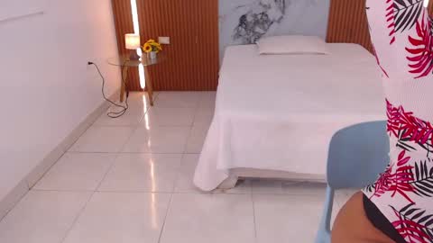 Rossi Hill online show from 12, 3, 2026