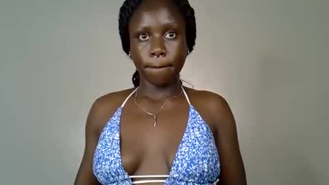 Snapshot of bunny_blushh chatting on 4, 3, 2026 Bunny online show from 4, 3, 2026