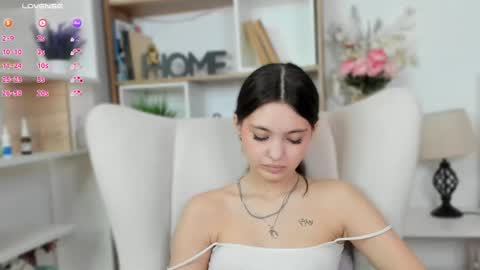 Snapshot of bunny_nova chatting on 25, 4, 2026 Aria online show from 25, 4, 2026