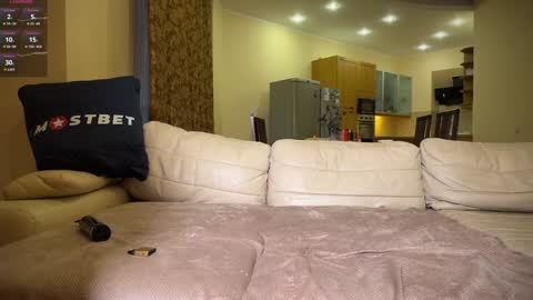 Bonny and Clide  Help us by thumbs up  online show from 31, 1, 2025