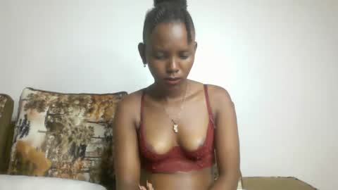 bunnydiva_ online show from 12, 3, 2026