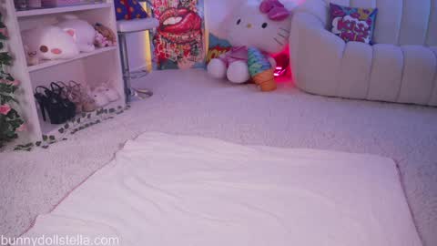Snapshot of bunnydollstella chatting on 15, 5, 2026 Stella online show from 15, 5, 2026