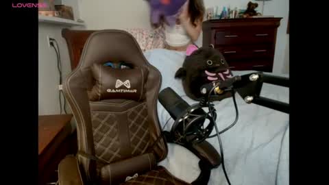 bunnynextdoor online show from 24, 6, 2026