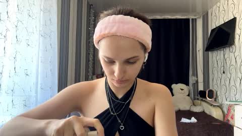 Bella online show from 9, 5, 2026