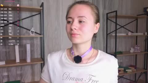 Snapshot of bunnyvice chatting on 17, 4, 2026 Lizy online show from 17, 4, 2026