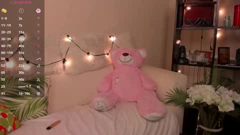 Snapshot of bunnyy_4u chatting on 8, 6, 2026 Lilith online show from 8, 6, 2026