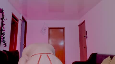 Im Val Welcome to my room My instagram Bubble cosmic online show from 2, 12, 2024