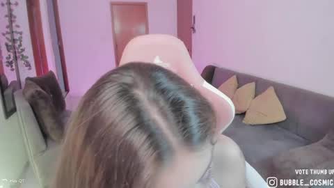 Im Val Welcome to my room My instagram Bubble cosmic online show from 6, 3, 2025