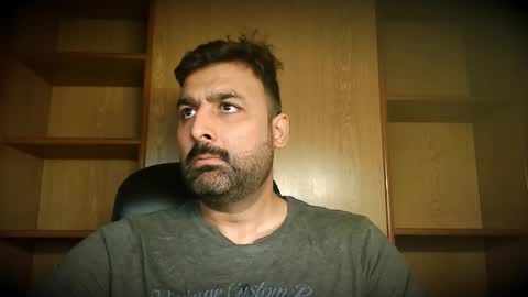 Hairy Arabian online show from 10, 11, 2025