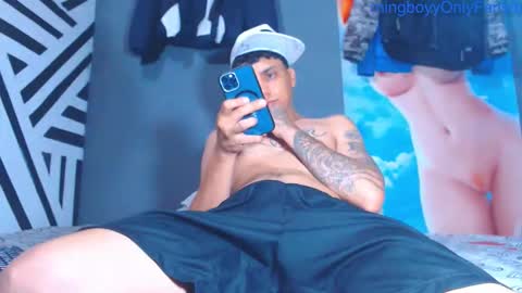 Snapshot of burningboyy chatting on 4, 11, 2025 independiente online show from 4, 11, 2025