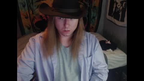 Snapshot of burningflute chatting on 15, 9, 2025 burningflute online show from 15, 9, 2025