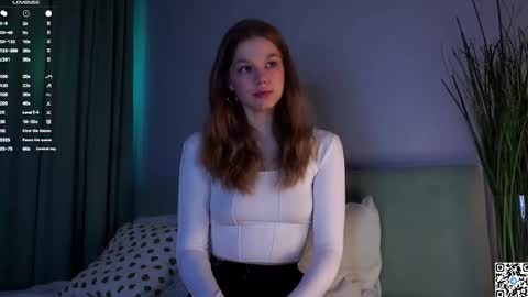 Snapshot of burnletitallburn chatting on 24, 2, 2025 Jessica online show from 24, 2, 2025