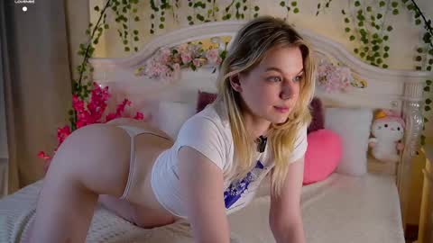 Snapshot of burnletitallburn chatting on 2, 10, 2025 Jessica online show from 2, 10, 2025