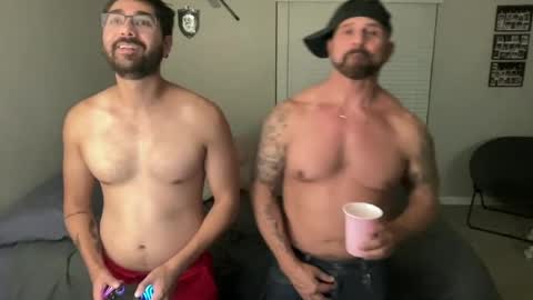 Snapshot of bustedsprockets chatting on 5, 7, 2026 Pocket Daddy cockring gaycouple cockring lovense daddy online show from 5, 7, 2026