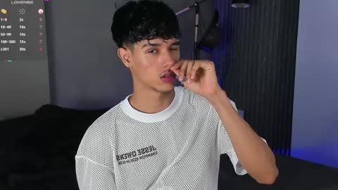 Snapshot of busterspinter chatting on 4, 12, 2024 Buster independent model online show from 4, 12, 2024