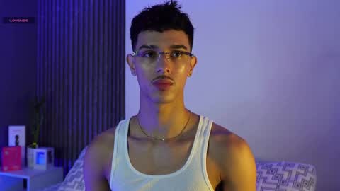 Snapshot of busterspinter chatting on 15, 9, 2025 Buster independent model online show from 15, 9, 2025