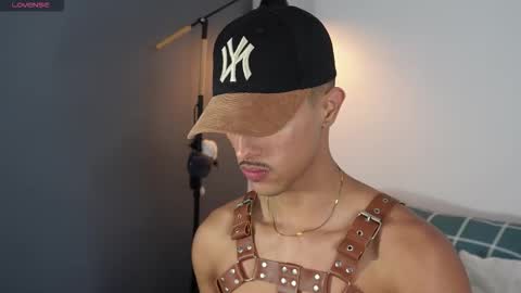 Snapshot of busterspinter chatting on 11, 10, 2025 Buster independent model online show from 11, 10, 2025