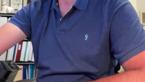 Snapshot of bustinout99 chatting on 8, 9, 2025 afternoon wood online show from 8, 9, 2025