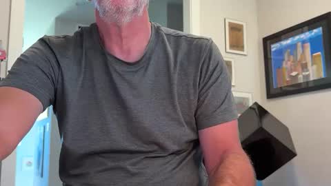 Snapshot of bustinout99 chatting on 15, 9, 2025 afternoon wood online show from 15, 9, 2025