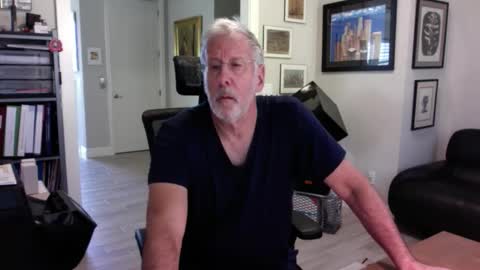 Snapshot of bustinout99 chatting on 25, 10, 2025 afternoon wood online show from 25, 10, 2025