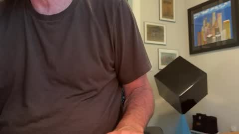 Snapshot of bustinout99 chatting on 26, 7, 2026 afternoon wood online show from 26, 7, 2026