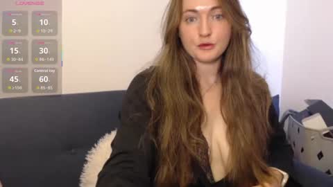 Snapshot of bustybonnieuk chatting on 21, 10, 2025 BustyBonnieUK online show from 21, 10, 2025