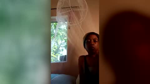 Snapshot of bustyirie chatting on 5, 7, 2026 bustyirie online show from 5, 7, 2026