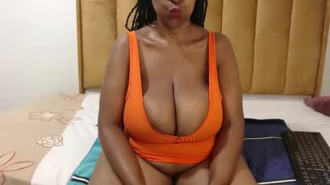 bustytessa37 online show from 5, 2, 2026