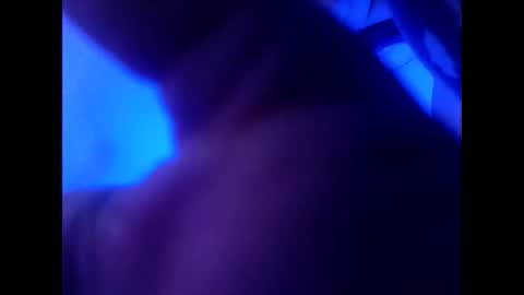 Snapshot of busybee83 chatting on 18, 12, 2025 busybee83 online show from 18, 12, 2025