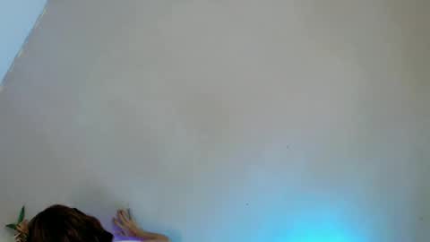 J E N online show from 24, 9, 2025