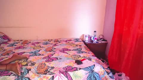 butterfly_rouse online show from 11, 10, 2025