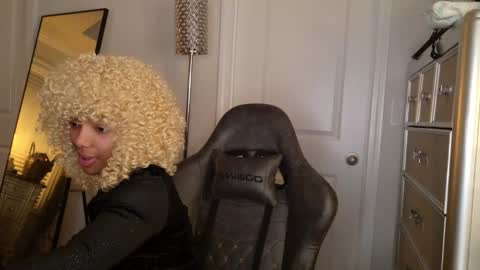 butterfly booty online show from 17, 12, 2025