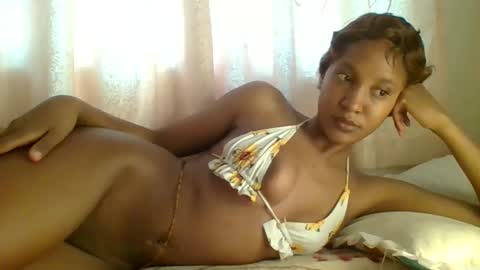 Snapshot of buttter_cup chatting on 10, 9, 2025 Claudia online show from 10, 9, 2025