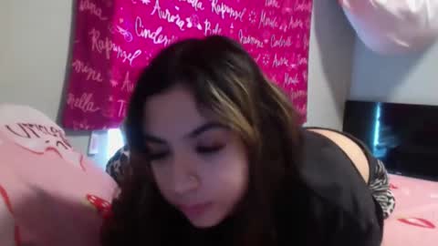 Snapshot of buymiabluntt chatting on 11, 3, 2025 mia online show from 11, 3, 2025