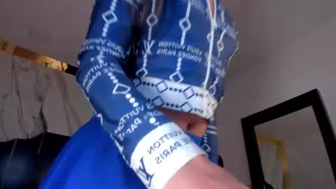 Snapshot of bylie_hills chatting on 2, 6, 2026 bylie_hills online show from 2, 6, 2026