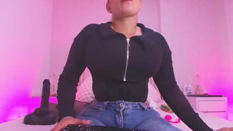 Snapshot of c_fox_ chatting on 14, 1, 2026 Carolina online show from 14, 1, 2026