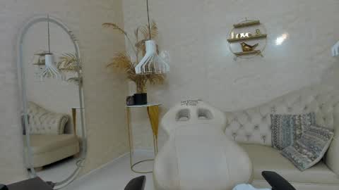 Camii Sweet  online show from 8, 4, 2026