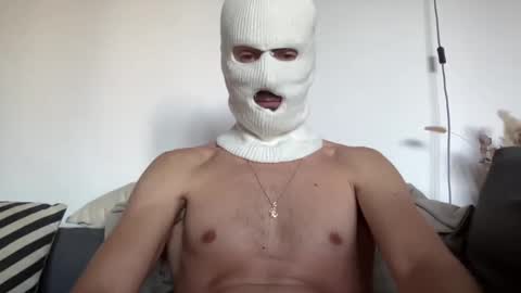 Snapshot of cagouler chatting on 20, 12, 2024 cagouler online show from 20, 12, 2024