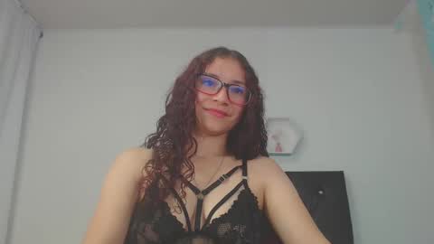 Snapshot of cailynmusa chatting on 19, 12, 2024 cailynmusa online show from 19, 12, 2024