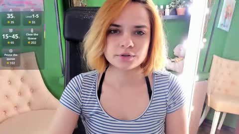 Snapshot of caitlin_crazy chatting on 11, 11, 2025 Gina online show from 11, 11, 2025